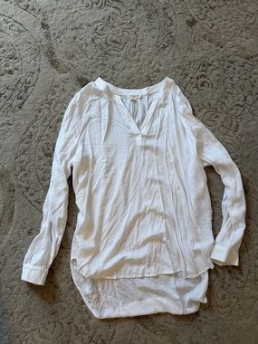 beachlunchlounge White V-Neck Long Sleeve Tunic